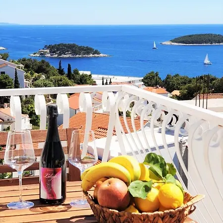 Stella Maris - Penthouse, Hvar Apartamento