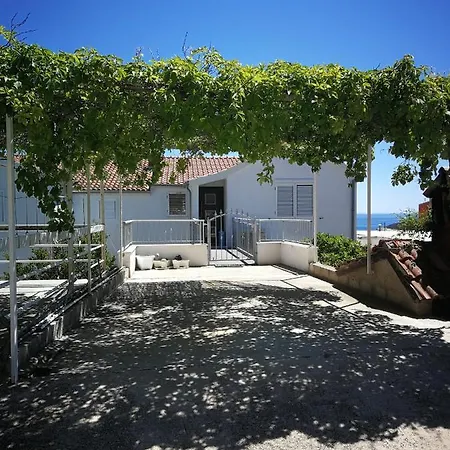 Stella Maris - Penthouse, Hvar Apartment *