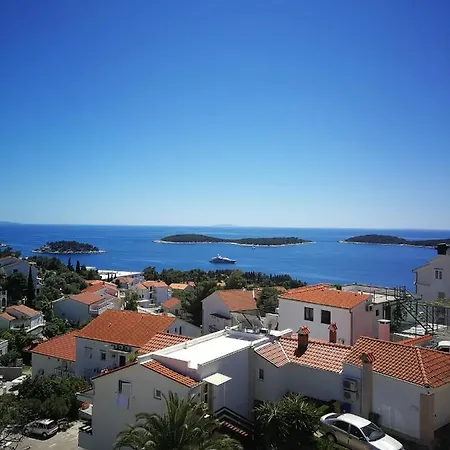 Stella Maris - Penthouse, Hvar Apartment *