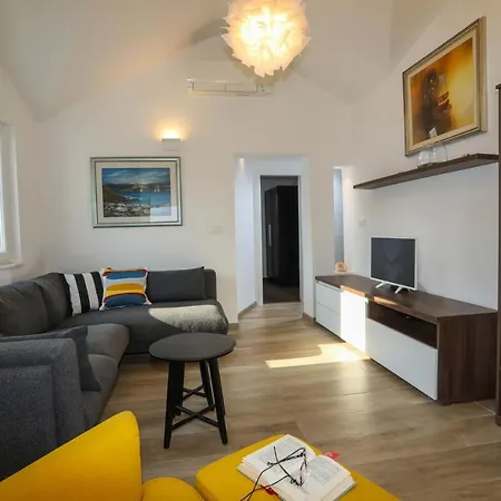 Stella Maris - Penthouse, Hvar *