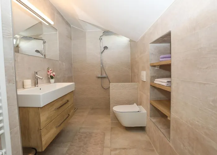 Stella Maris - Penthouse, Hvar * هفار